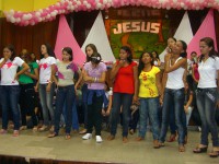 /album/galeria%20de%20fotos%3a%203%c2%aa%20encontro%20com%20deus%20para%20mo%c3%a7as%202010/cimg5193-jpg/